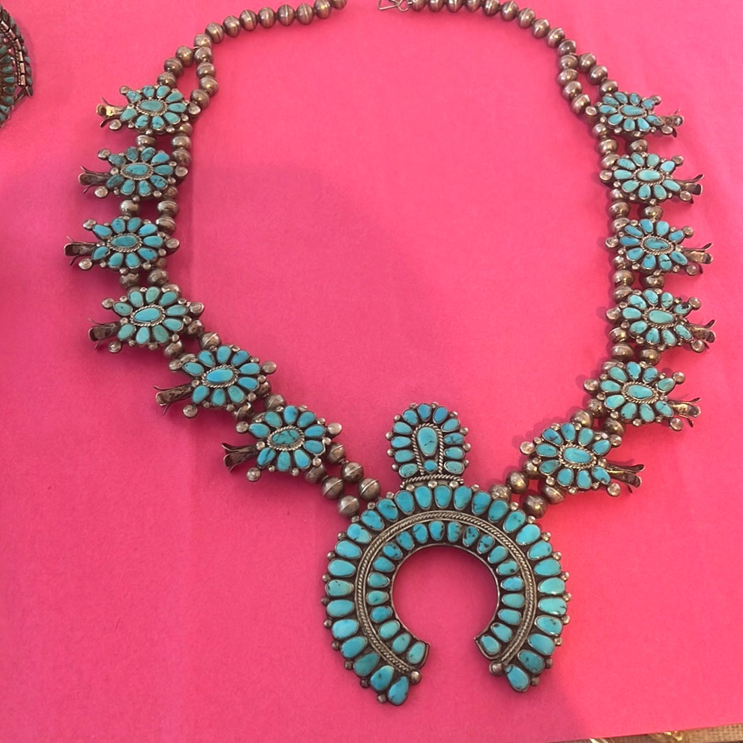 Zuni tuquoise cluster squash blossom necklace excellent stone